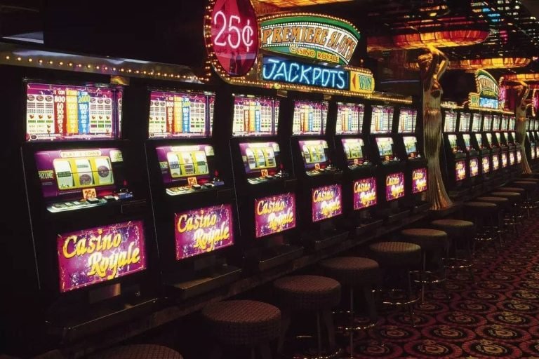 Live Baccarat ကတ်ဂိမ်း MMK ဖြင့်ကစားနိုင်သောဘဏ်ကာ Player ပြိုင်ပွဲ